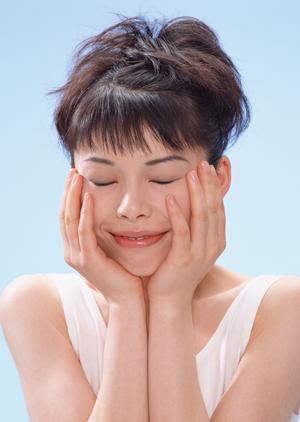 周りに気付かれない豊胸術はこれ